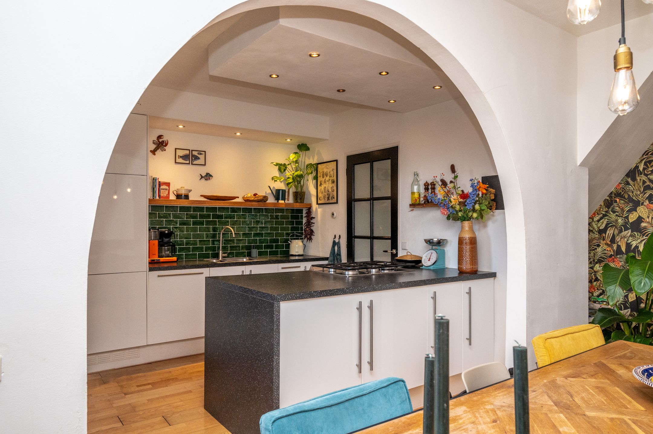 Photo 24 of Bronsgeeststraat 16