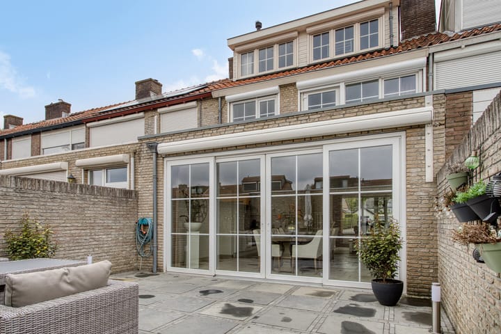 Foto 18 van Baai 110