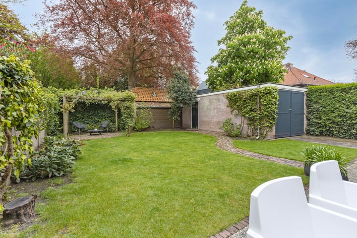 Foto 38 van Emmastraat 4