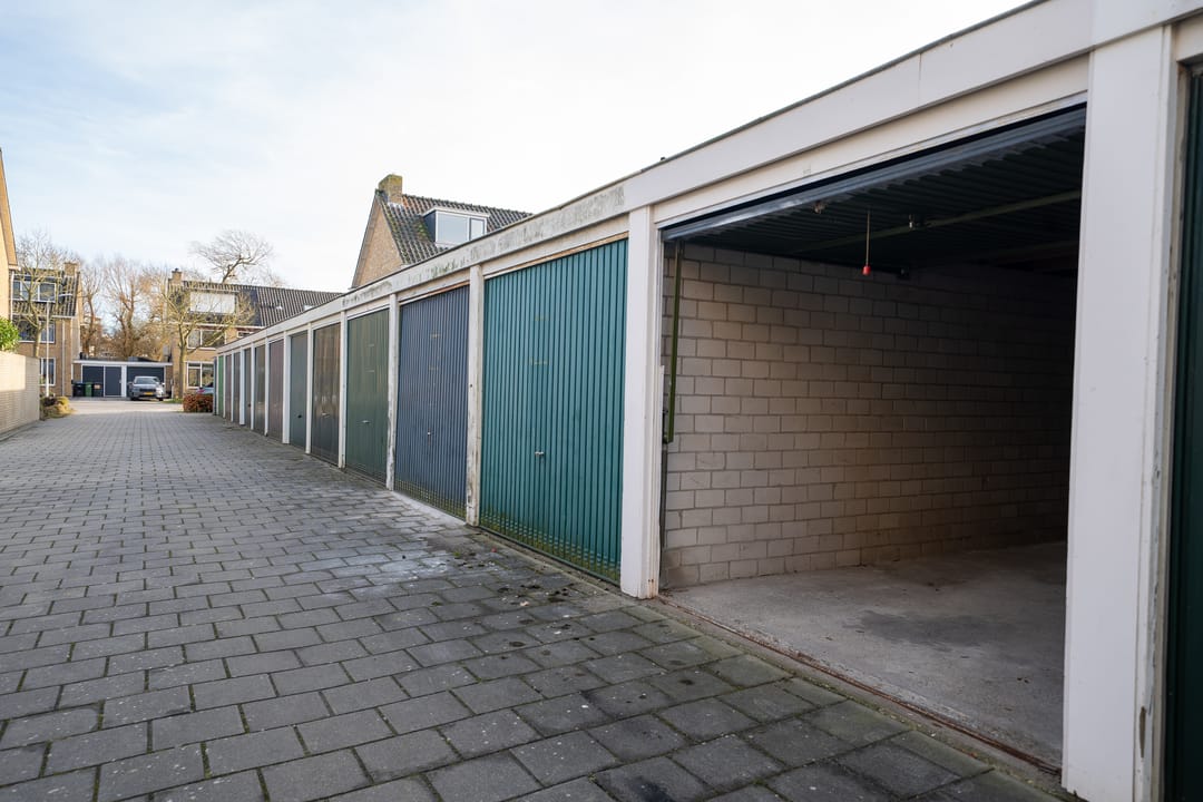 Foto 7 van Garage Telstarstraat 12