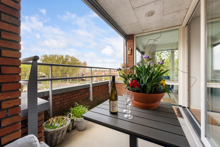 Foto 39 van Chris Bennekerslaan 27-U