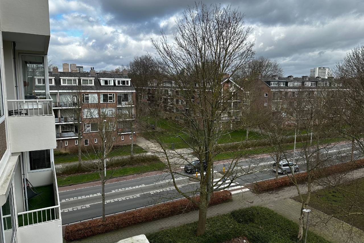 Photo 21 of Van Boshuizenstraat 627