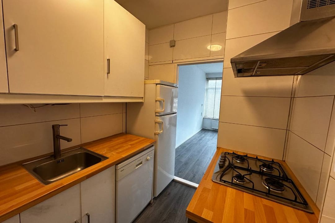 Photo 26 of Van Boshuizenstraat 627