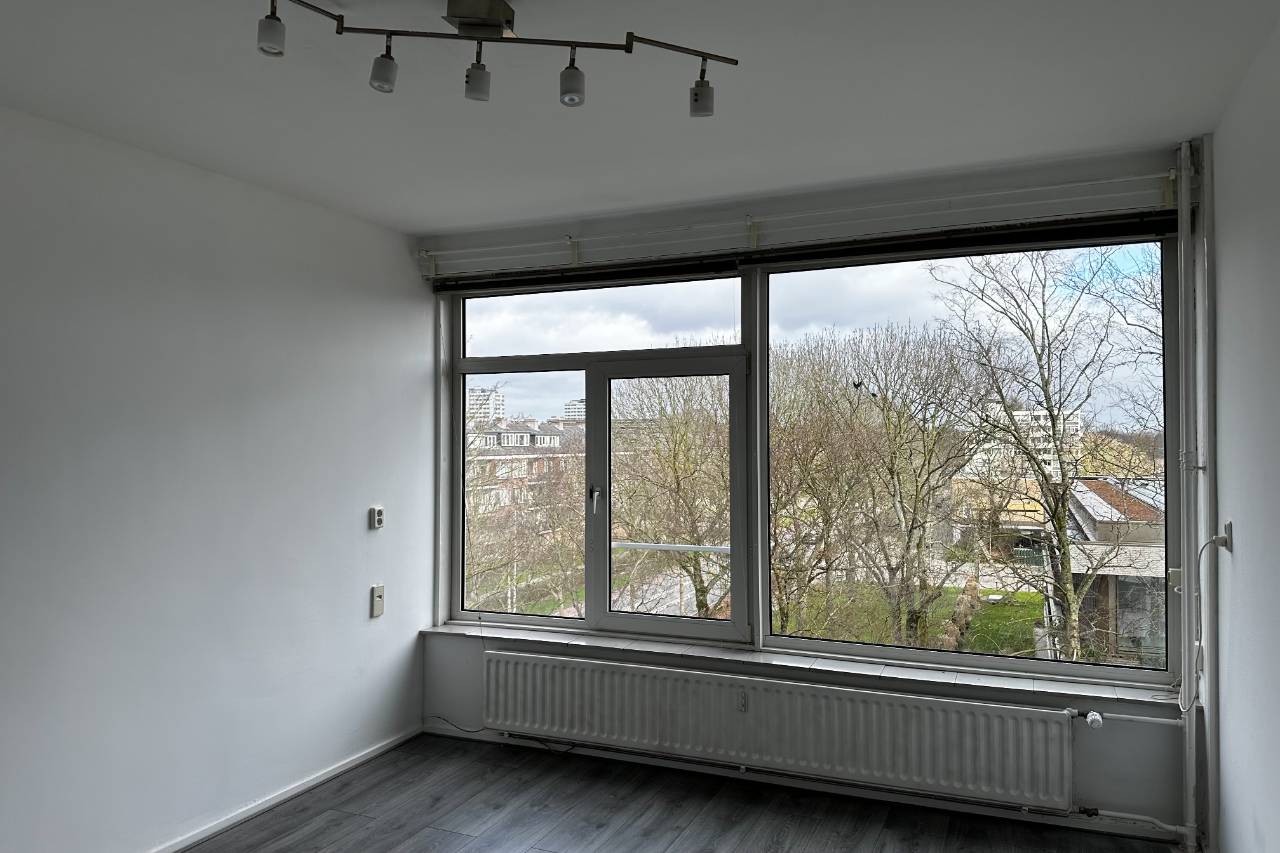 Photo 33 of Van Boshuizenstraat 627