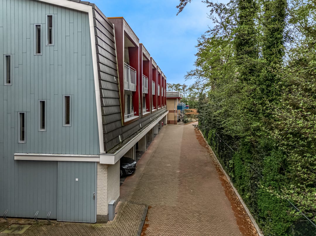 Photo 2 of Binnenhof 11