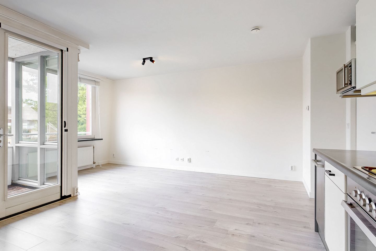 Photo 4 of Binnenhof 11