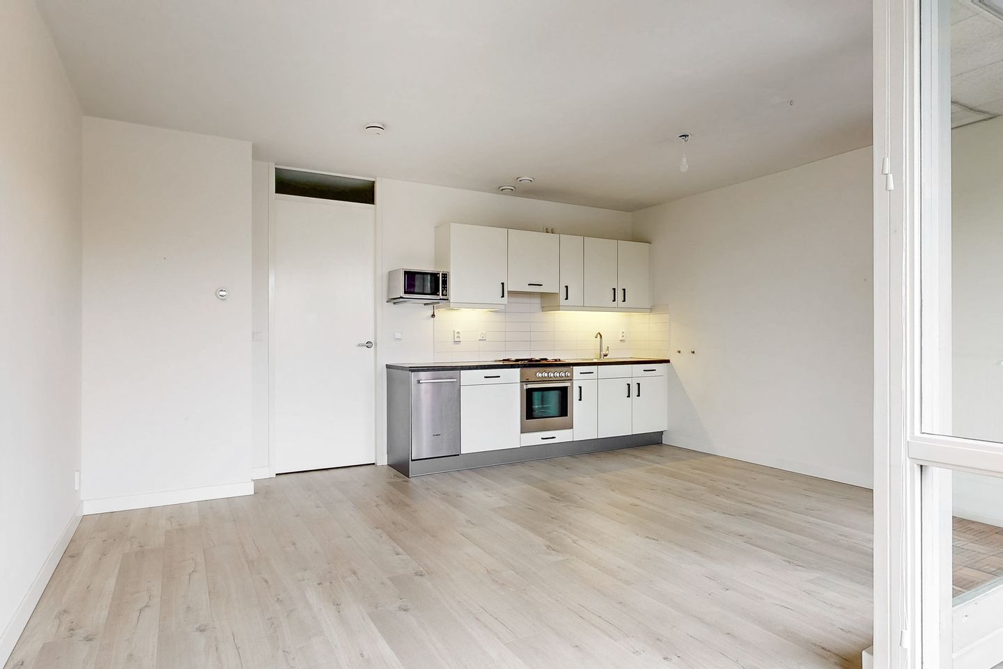 Photo 5 of Binnenhof 11