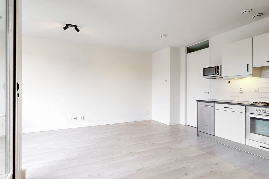 Photo 7 of Binnenhof 11