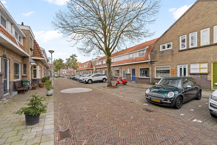 Foto 33 van Woudstraat 54