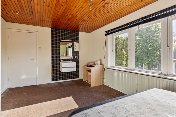 Foto 28 van Schoolstraat 9