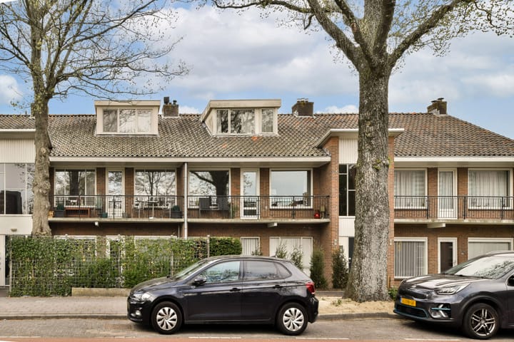Mr. G. Groen van Prinstererlaan 82