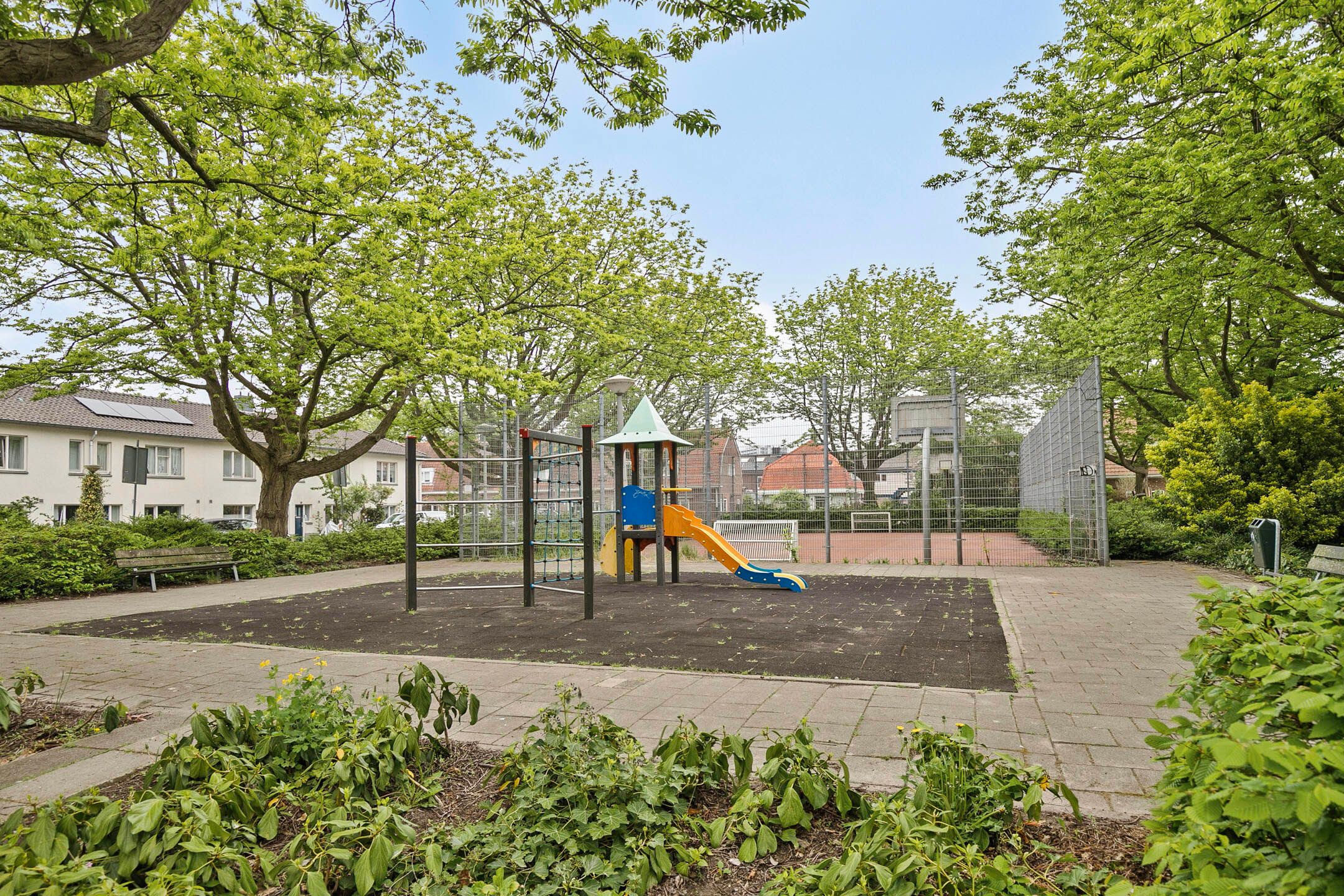 Foto 21 van Castorplein 1