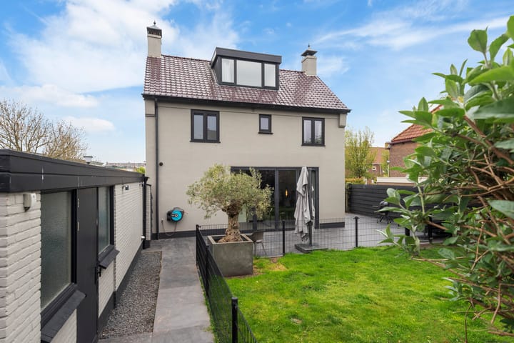 Foto 14 van Vondellaan 25