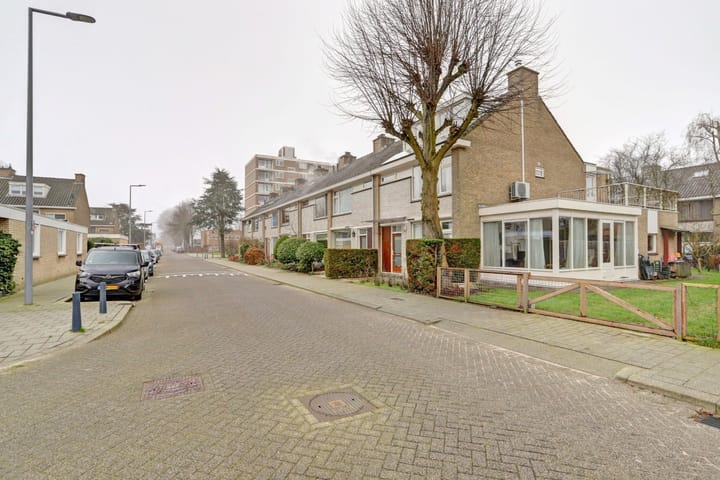 Foto 47 van Jacob van Akenstraat 15