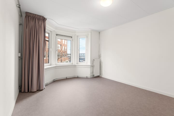 Photo 5 of Kromme Leimuidenstraat 22-1