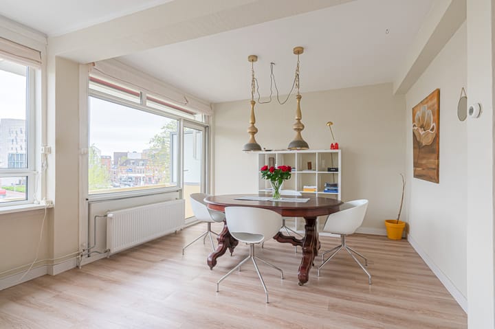 Photo 13 of Damsterdiep 129