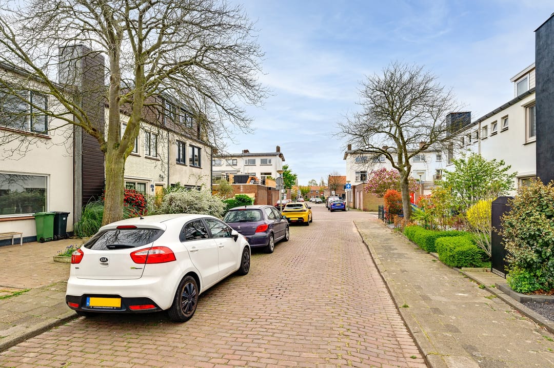 Photo 32 of Molukkenstraat 28