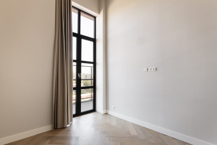 Photo 36 of Burgemeester Rijnderslaan 496