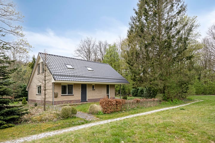 Foto 30 van Hulsthof 25