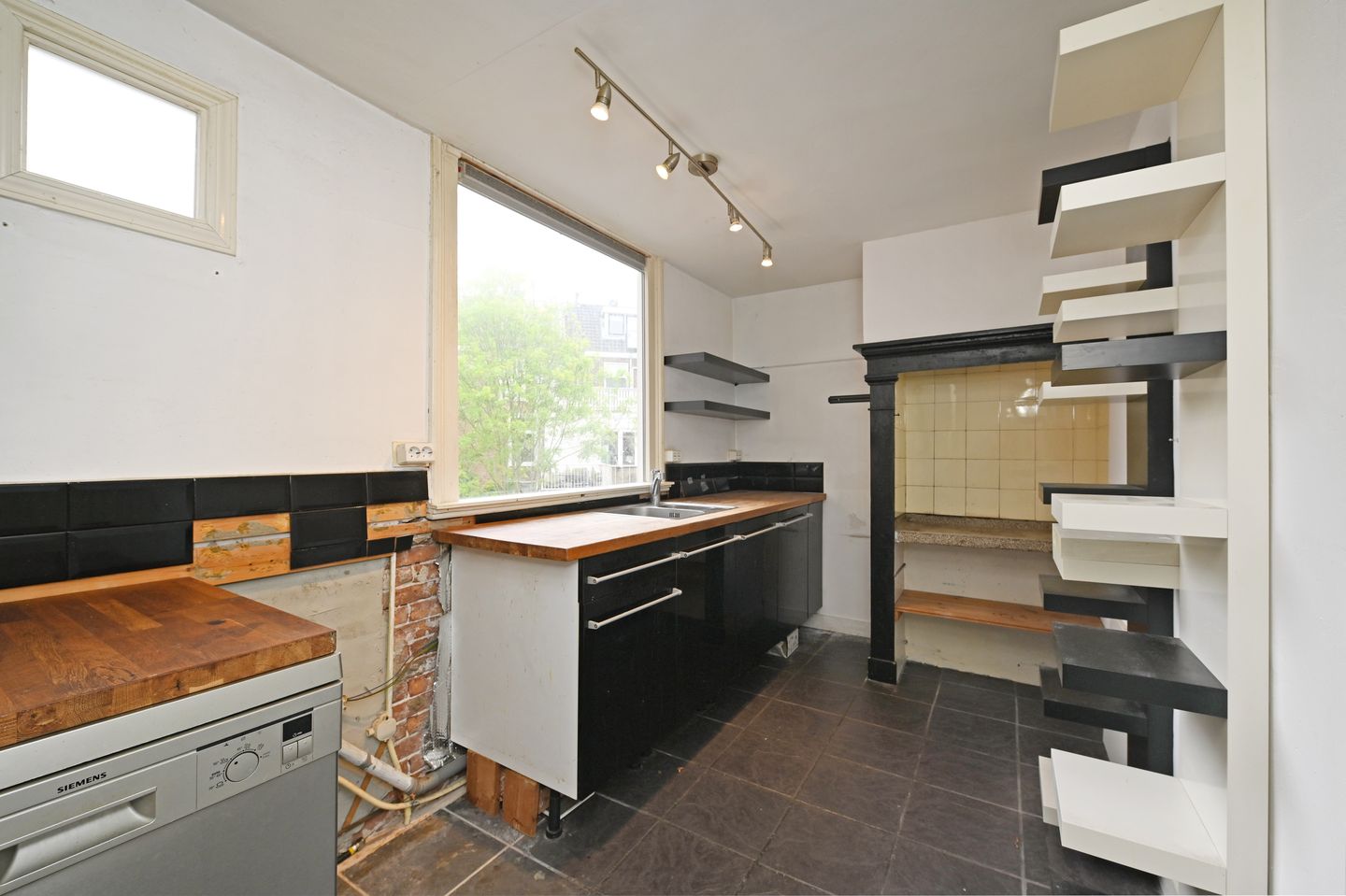 Foto 19 van Warmoezierstraat 26