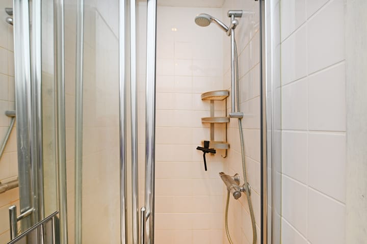 Foto 24 van Warmoezierstraat 26