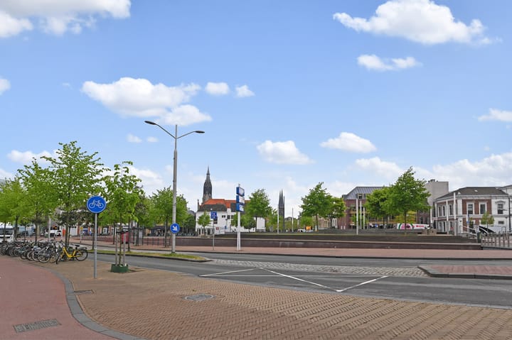 Foto 37 van Warmoezierstraat 26