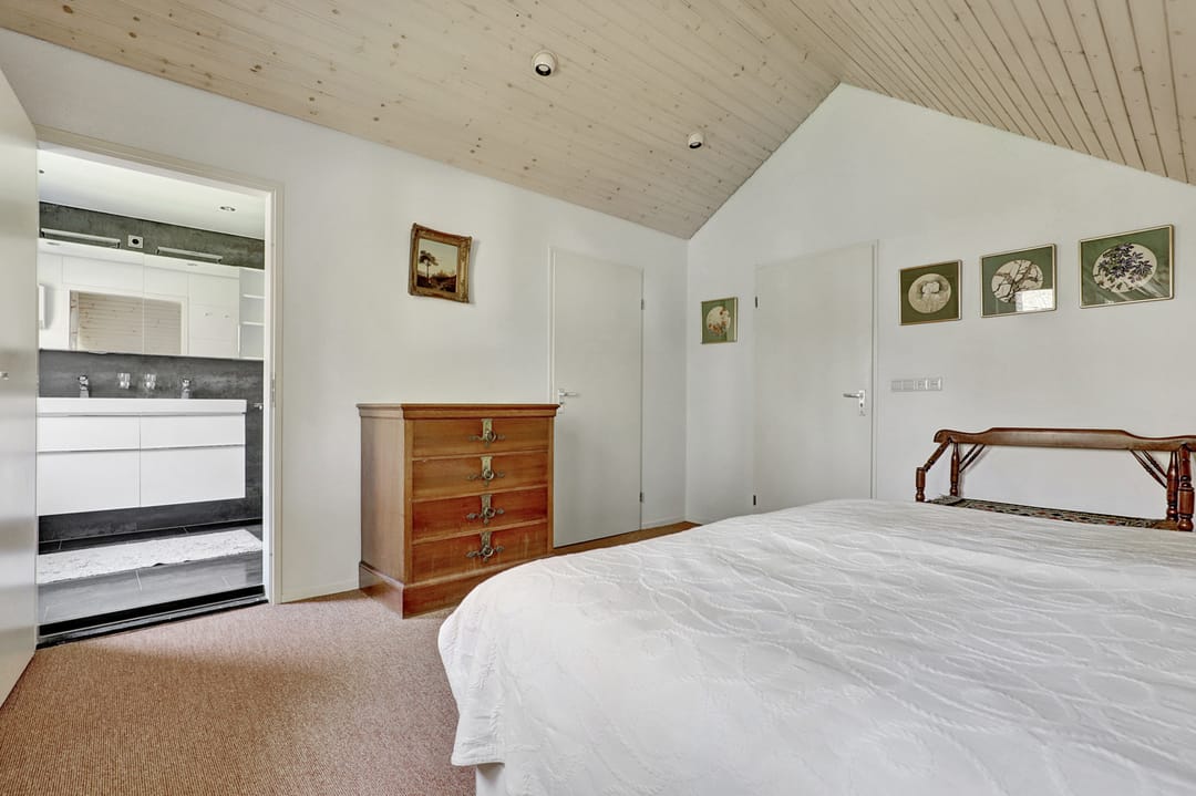 Photo 23 of Jachtrustweg 10