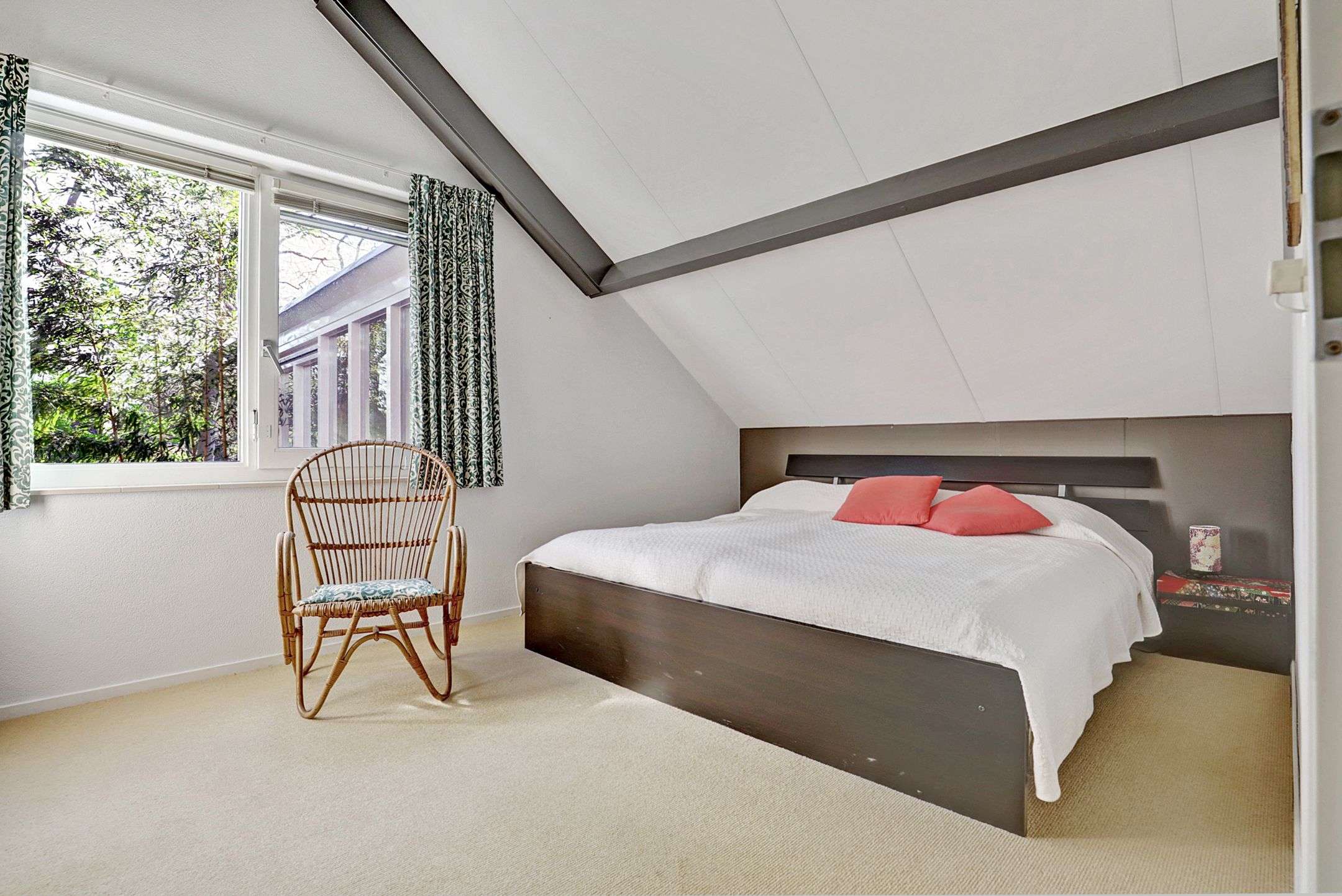 Photo 27 of Jachtrustweg 10