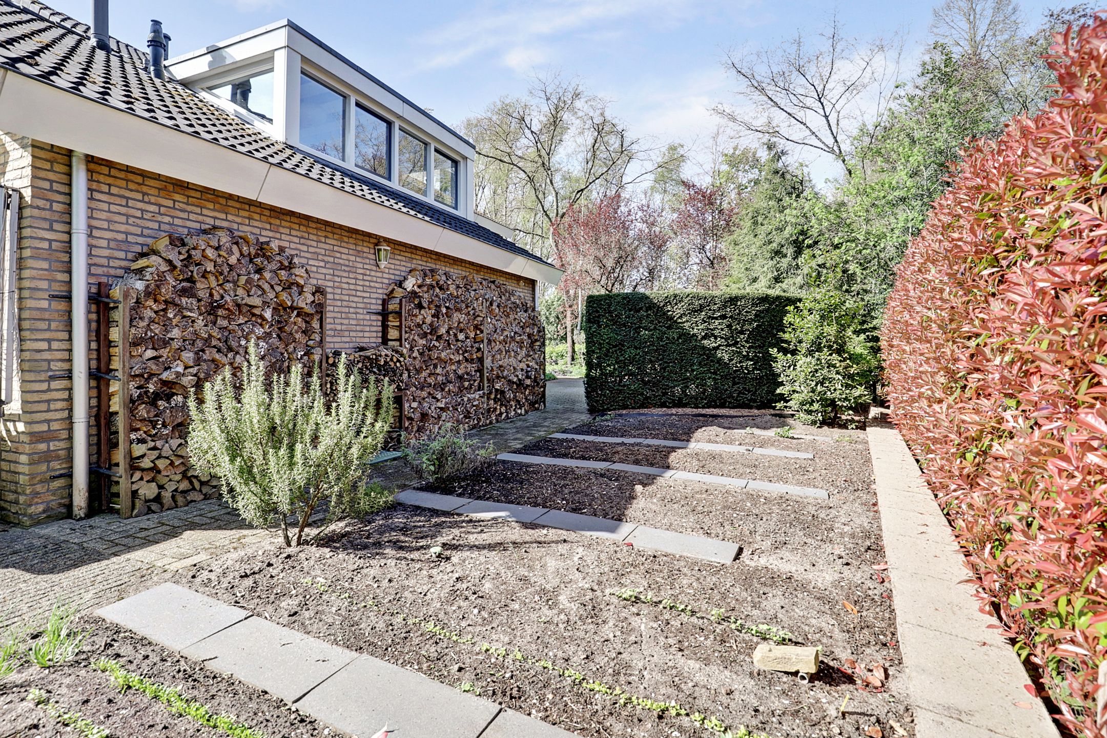 Photo 39 of Jachtrustweg 10