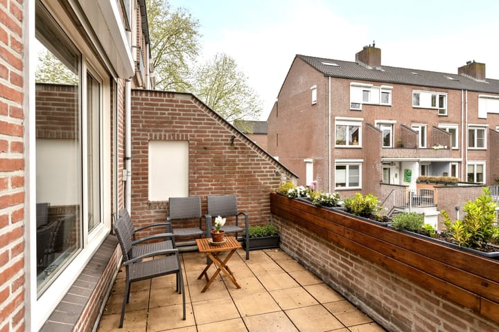 Foto 9 van Aventijnhof 2-B