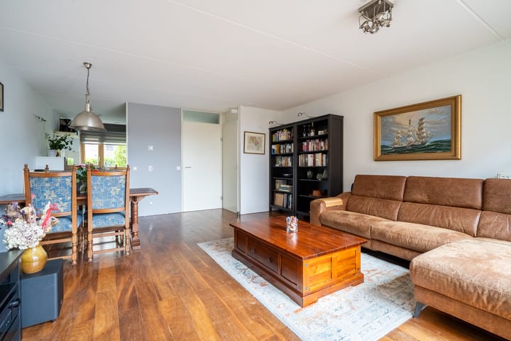 Foto 2 van Resedastraat 78