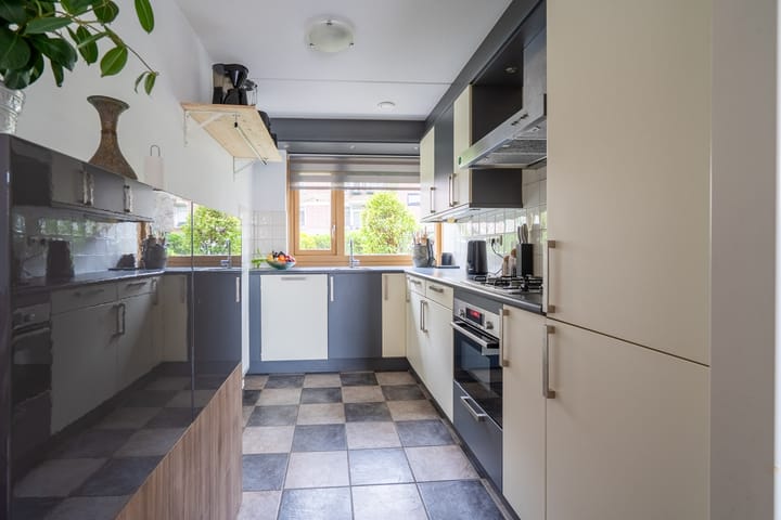 Foto 3 van Resedastraat 78