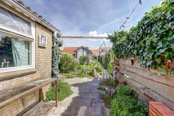 Foto 30 van Irenestraat 14