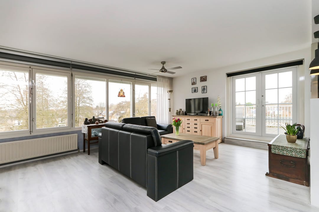 Photo 11 of Elzenlaan 136