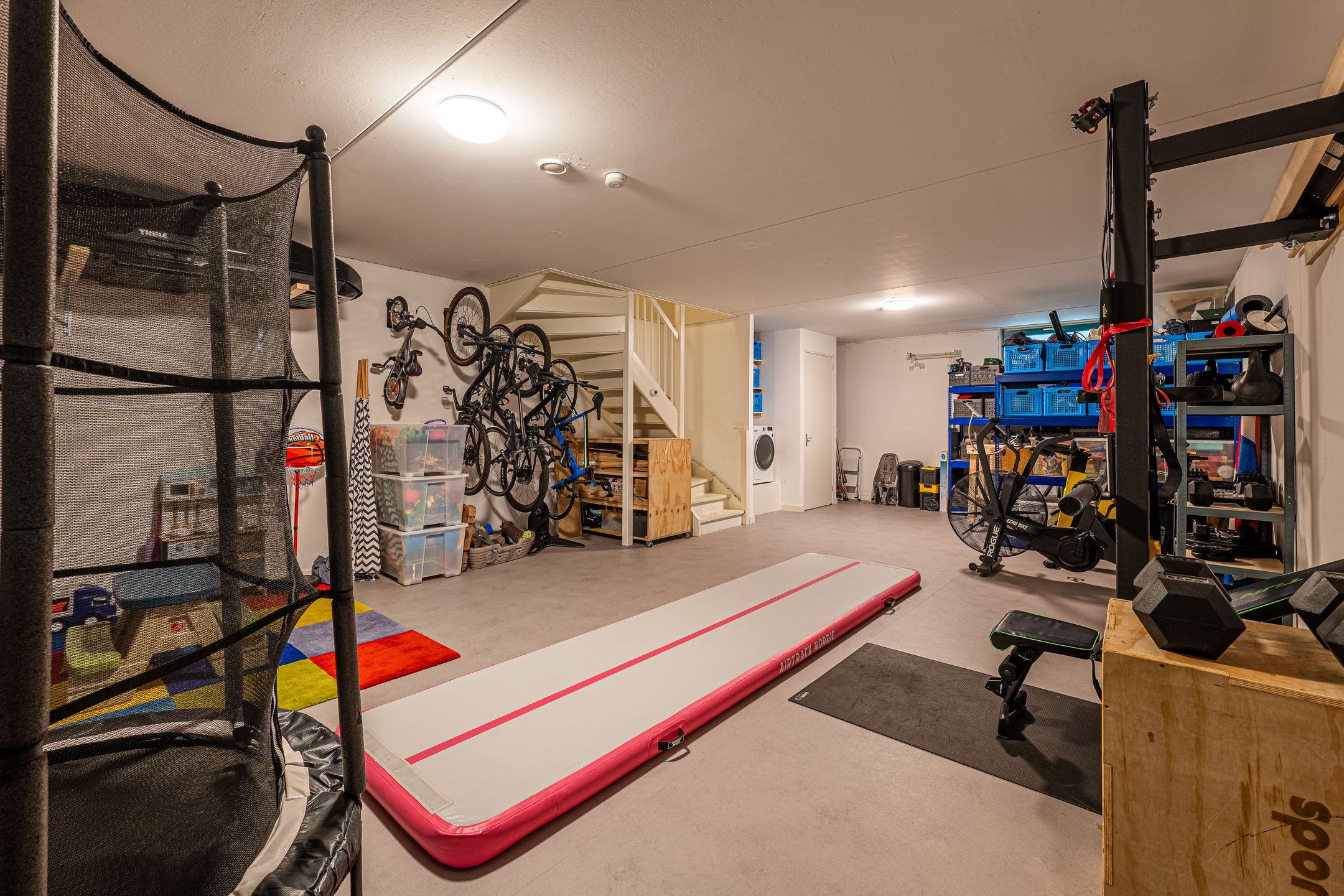 Photo 33 of P.A. Weeldenburgpad 8