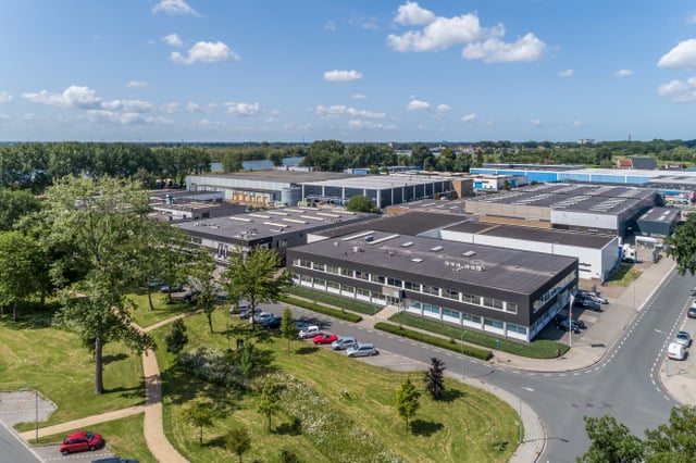 Bekijk foto 1 van Scheepmakersstraat 2