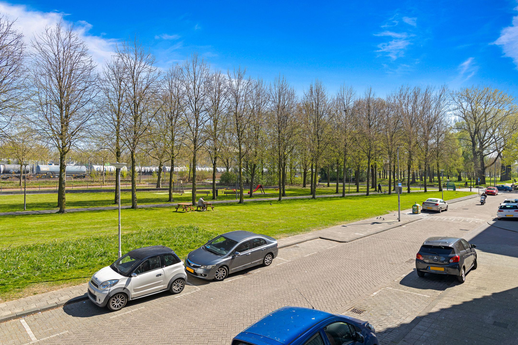 Foto 33 van West-Varkenoordseweg 181-A