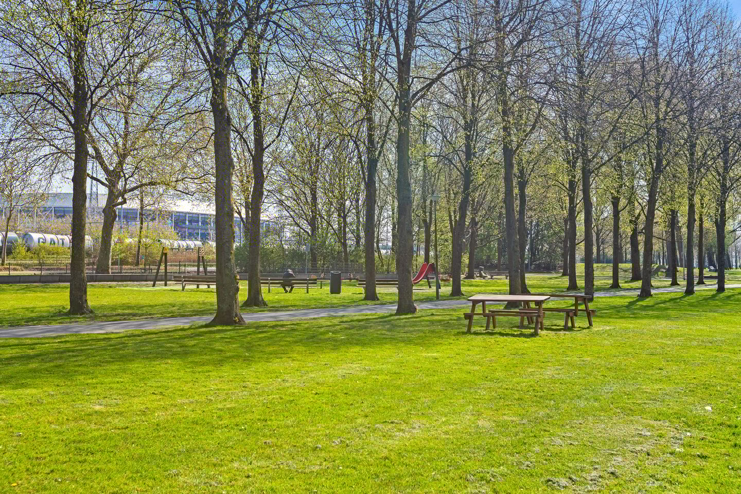 Foto 35 van West-Varkenoordseweg 181-A