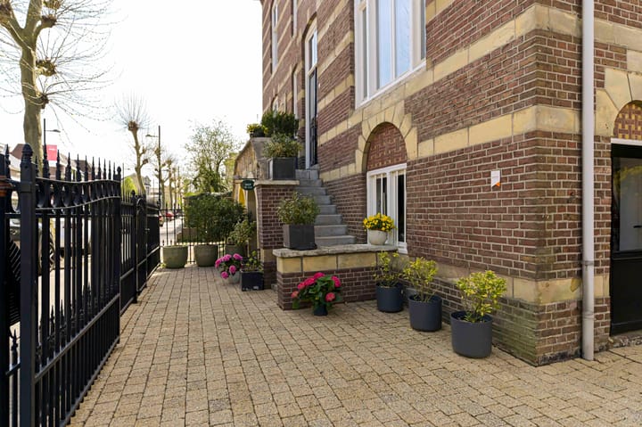 Foto 5 van Neerhem 64