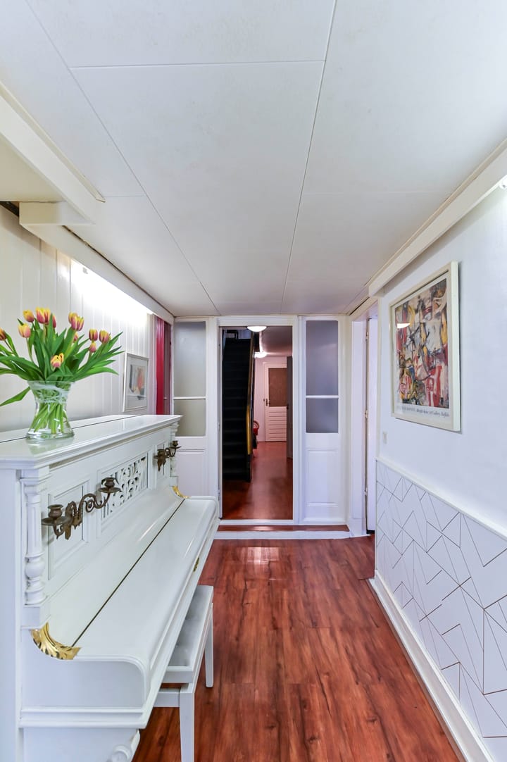 Foto 8 van Neerhem 64