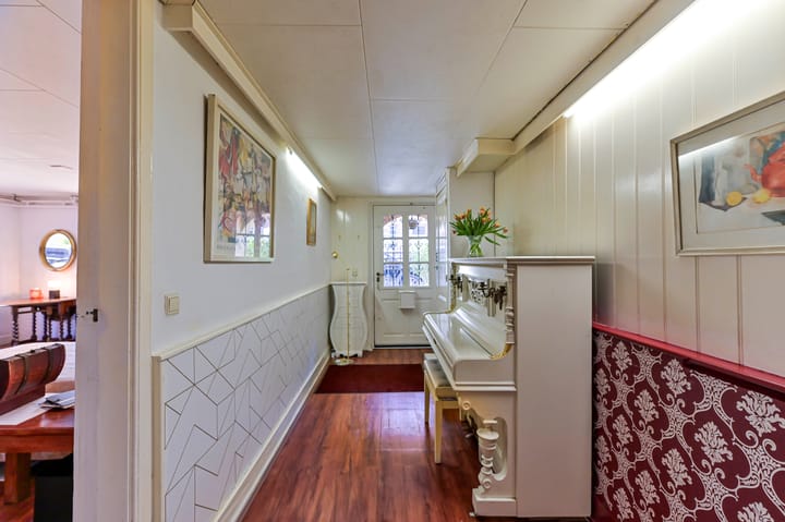 Foto 9 van Neerhem 64