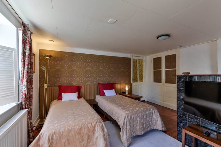 Foto 10 van Neerhem 64