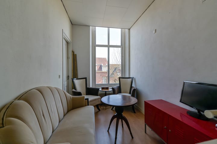 Foto 24 van Neerhem 64