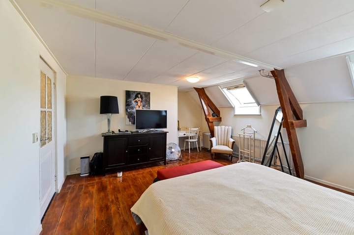 Foto 33 van Neerhem 64