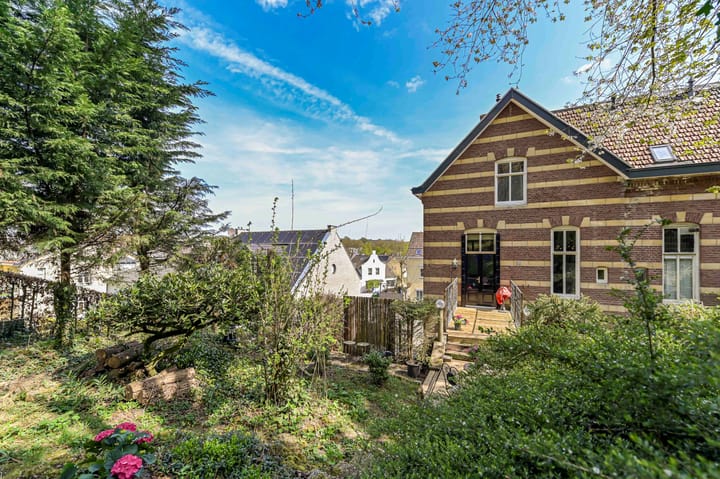 Foto 48 van Neerhem 64