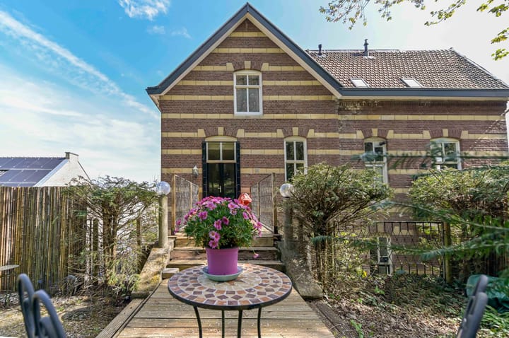 Foto 50 van Neerhem 64