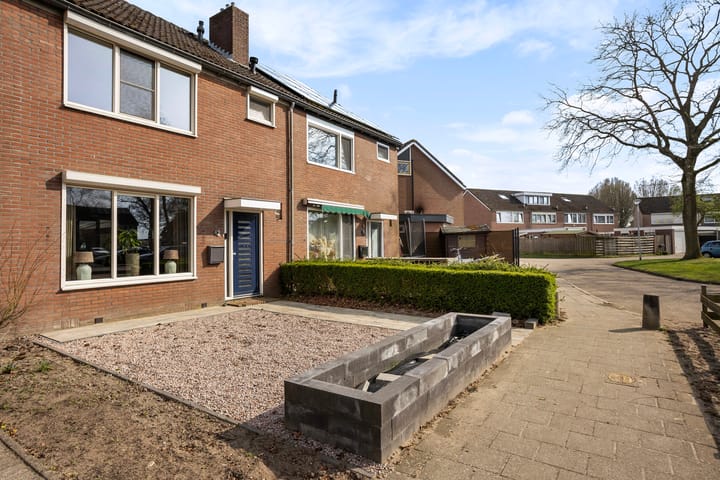 Foto 5 van Uithof 42