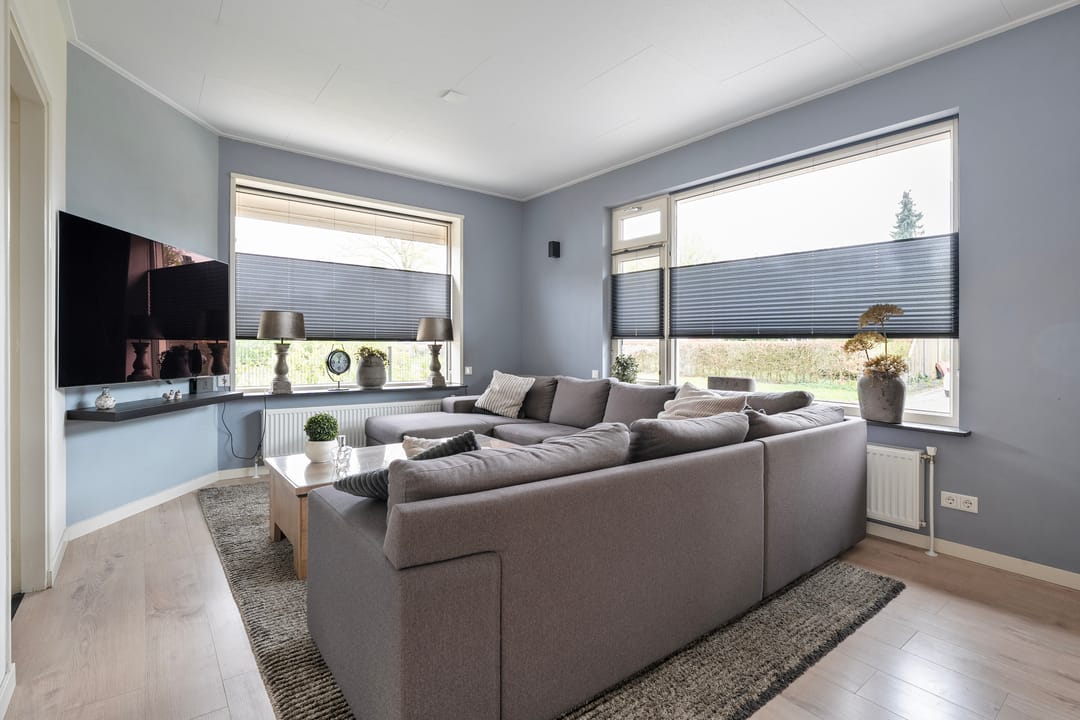 Foto 2 van Julianalaan 1