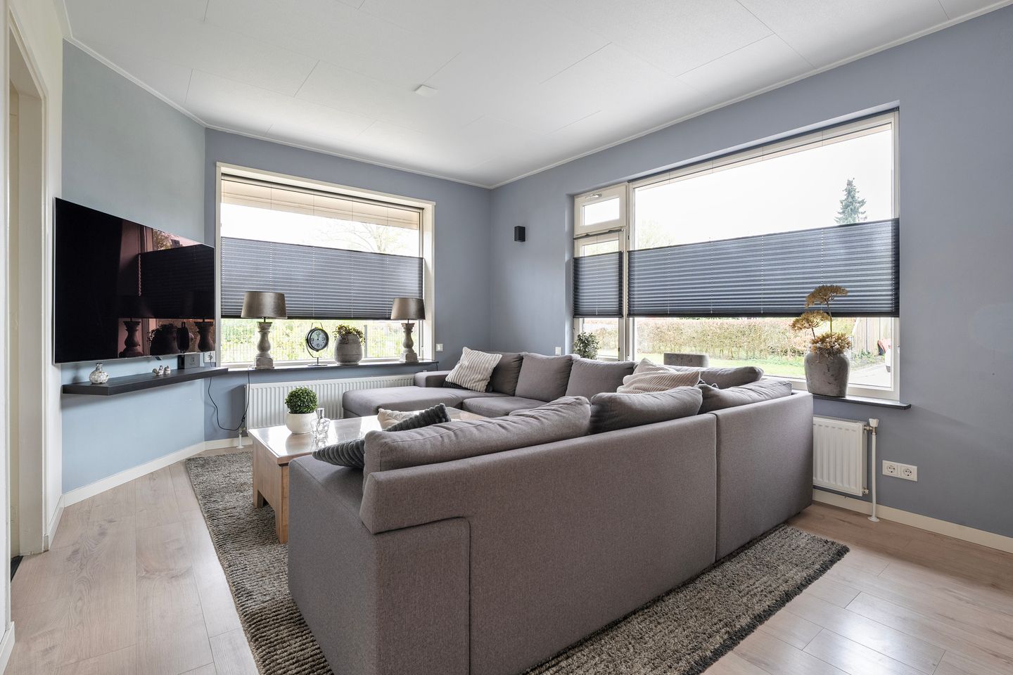 Foto 5 van Julianalaan 1