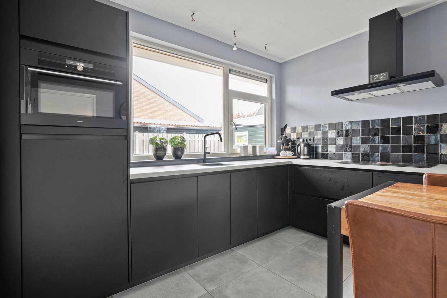 Foto 10 van Julianalaan 1